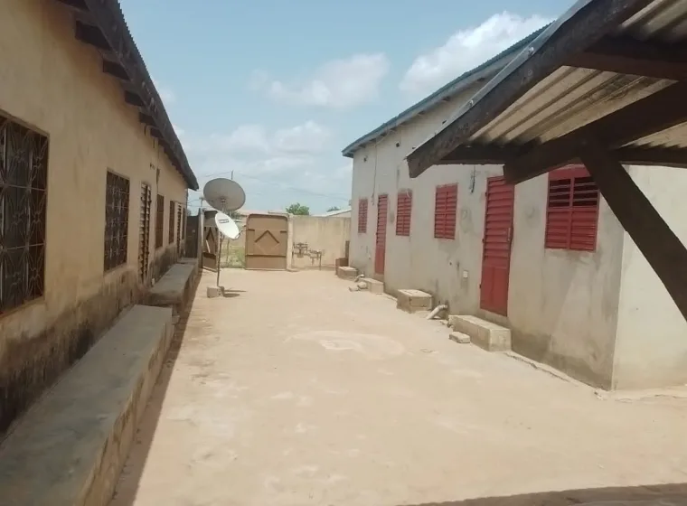01Maison locative à Beyerou -Parakou 