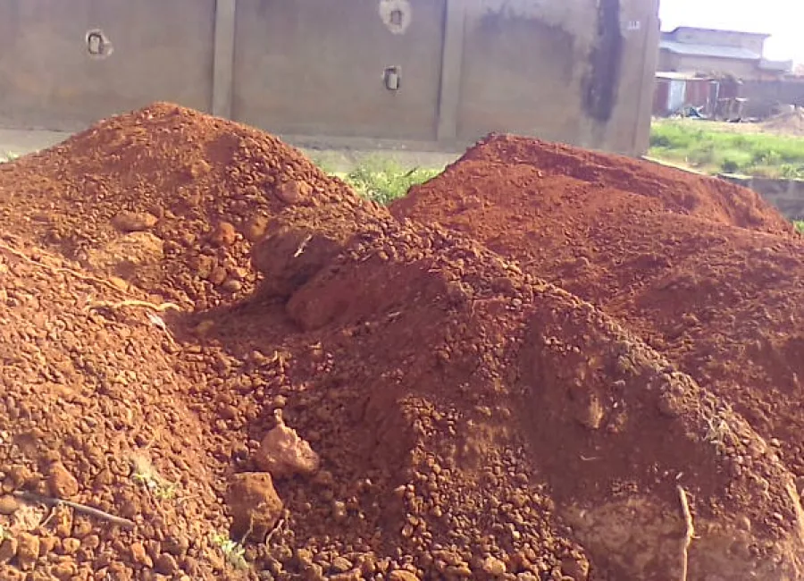Travaux de construction , reprophilage , ouverture des vons , livraison de sables excecutés par RSI