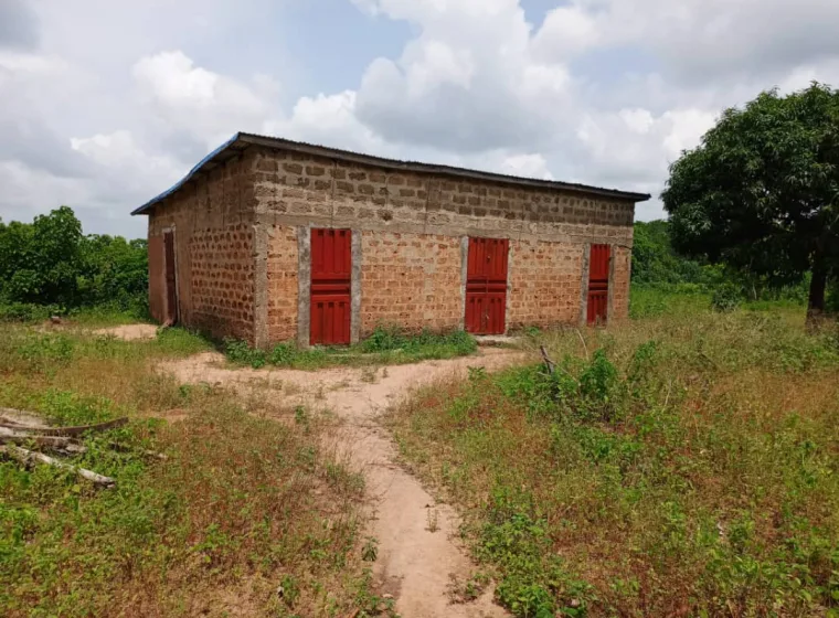 Ferme aménagée de 12,5ha à Tourou-Monnon 