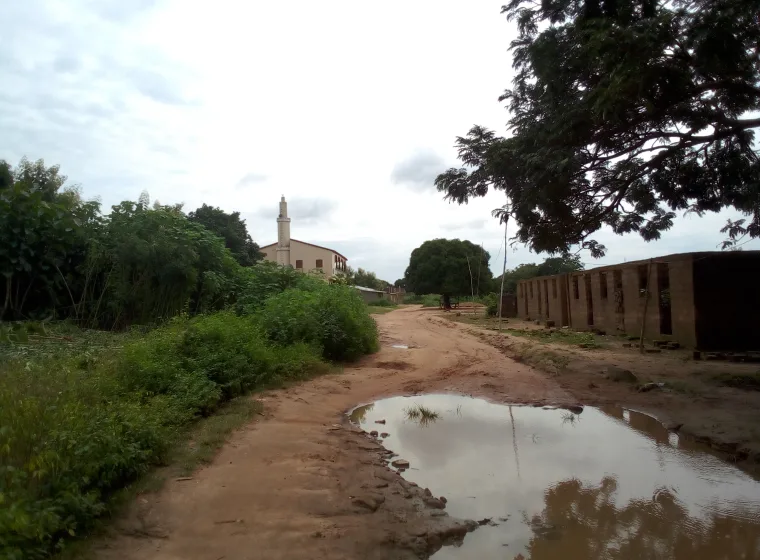 01 Parcelle de 700m² recasée à Komiguea 