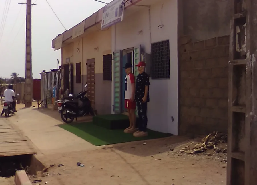 Boutiques sanitaires à Parakou